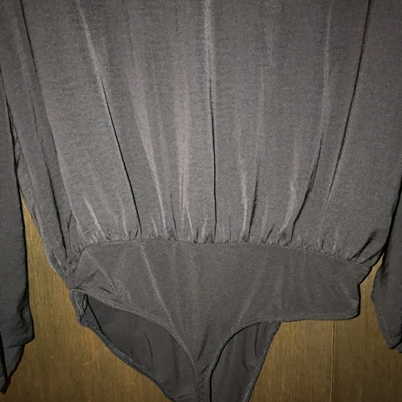 Express Long Sleeve Body Suit. Sz - Petite/Small. - Picture 4 of 4